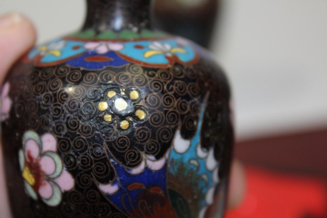 Lot of 2 Small Japanese Cloisonne Vases - 9