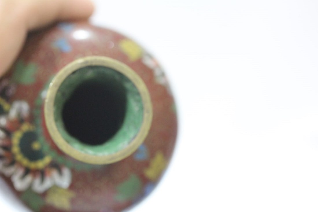 A Japanese Cloisonne Vase - 6