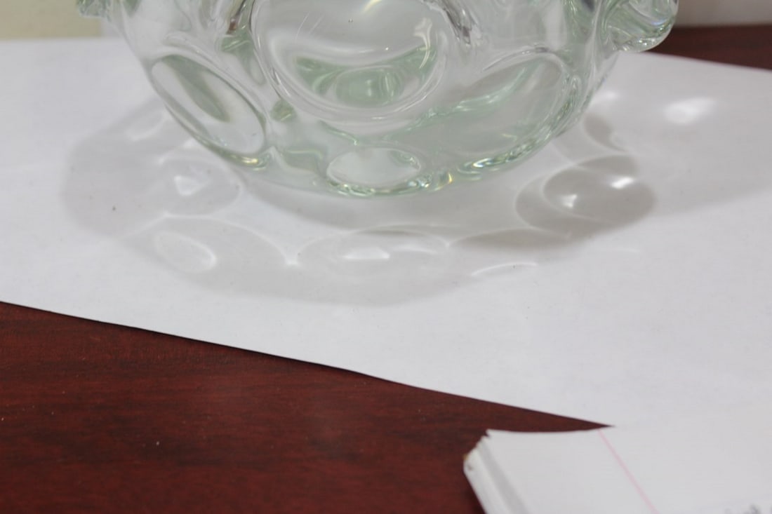 A Clear Artglass Center Piece Bottle - 5