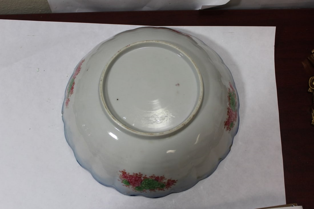 A Vintage Japanese Kutani Geisha Girl Bowl - 7