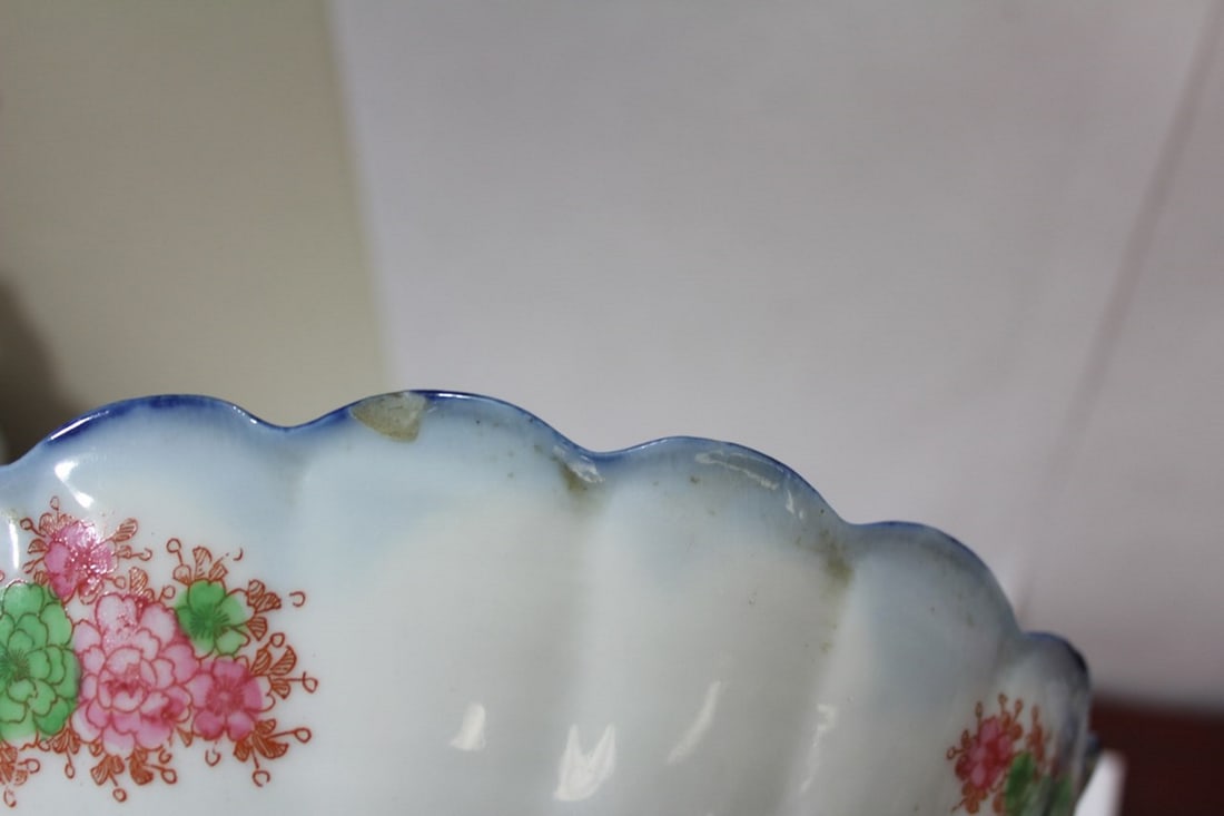 A Vintage Japanese Kutani Geisha Girl Bowl - 9