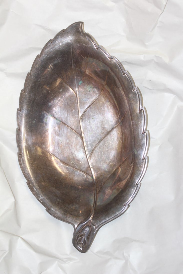 Silverplate Leaf Dish: 9" across
