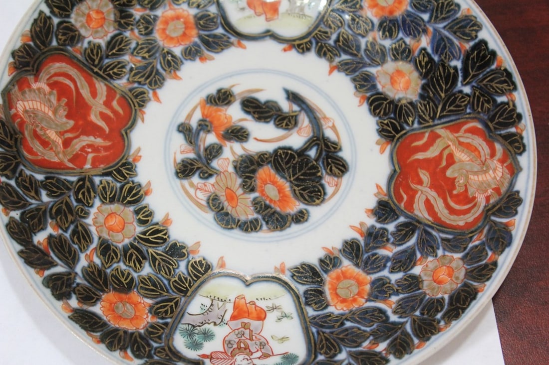 Lot of 2 Signed Japanese Imari Plates - 3