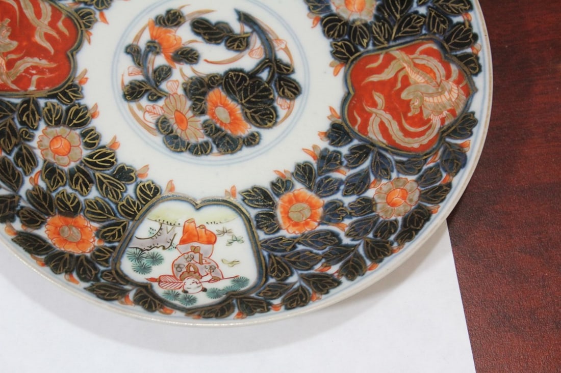 Lot of 2 Signed Japanese Imari Plates - 4