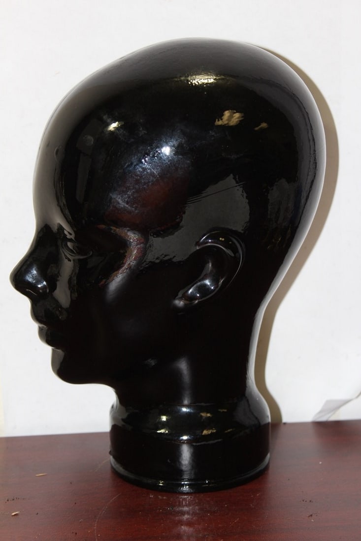 A Black Glass Bust - 3