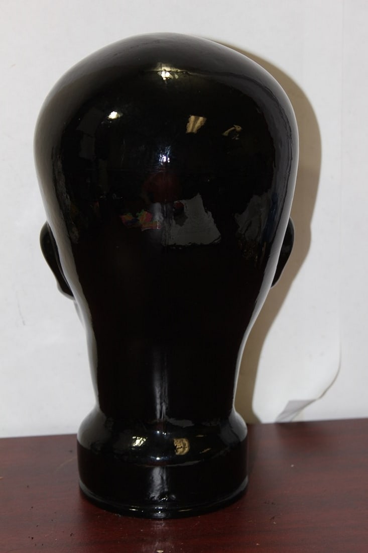 A Black Glass Bust - 4