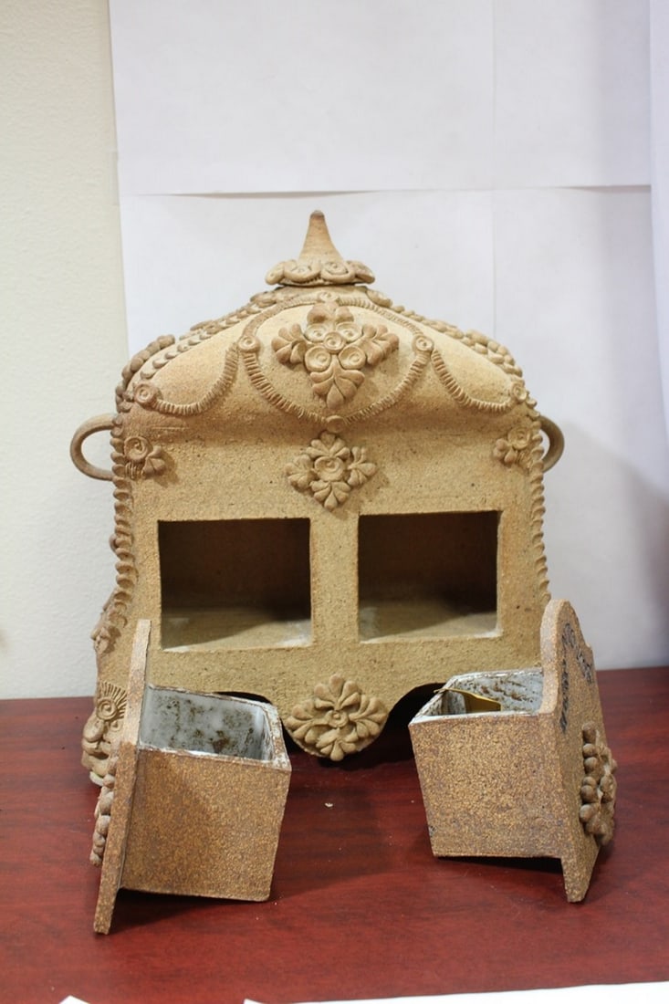 A Helen Bennett Art Pottery House - 2