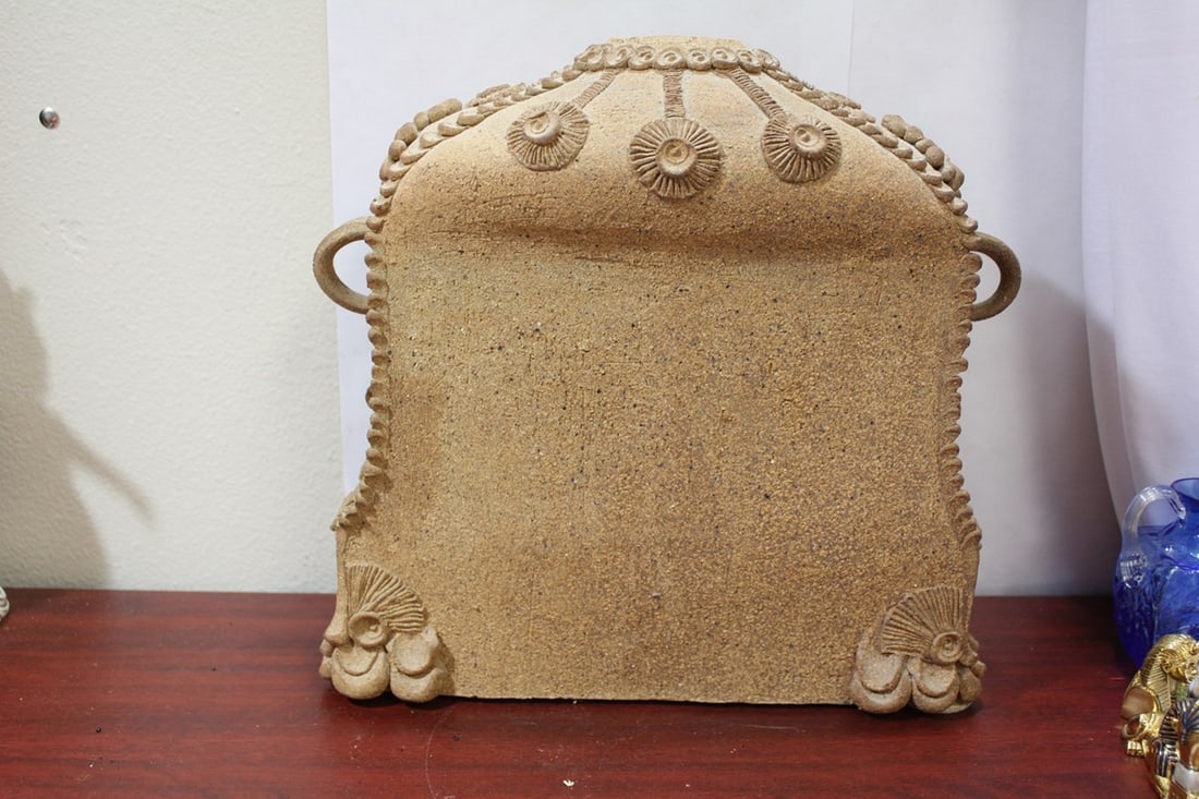 A Helen Bennett Art Pottery House - 9