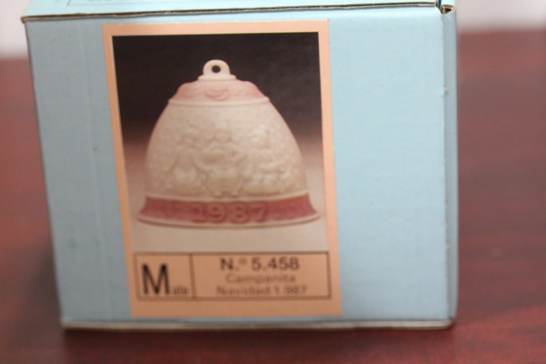 A Lladro Bell - 1987 - 3