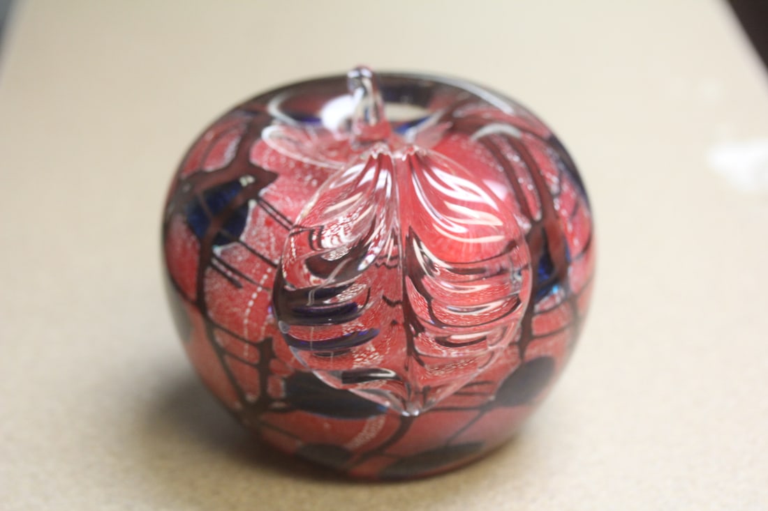 Artglass Apple Paperweight - 5