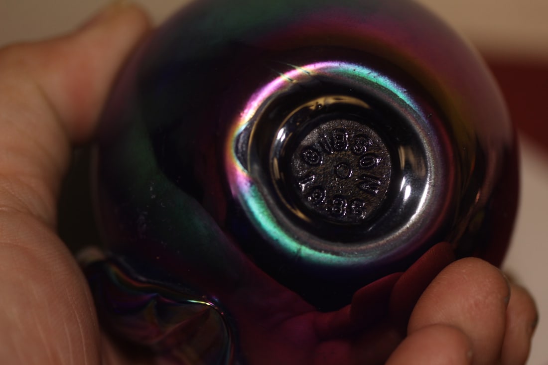 Iridescent Gibson Apple Form Paperweight - 5