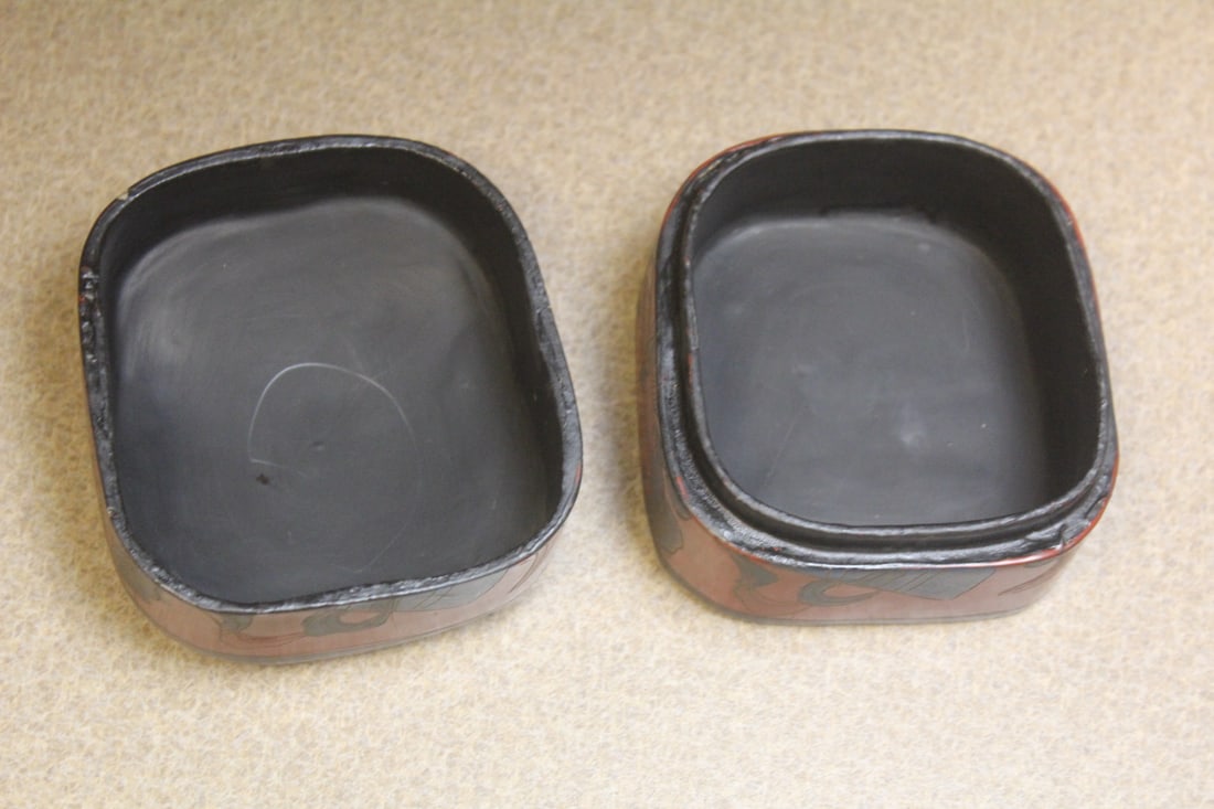 Vintage Chinese Lacquer and Porcelain Box - 8