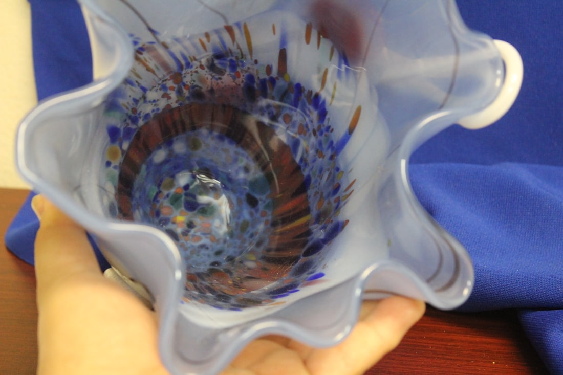 A Signed Apply Artglass Vase - 5