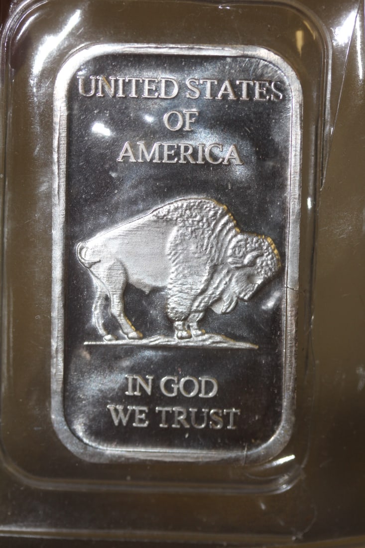 Buffalo 1 ounce .999 Fine Silver Bar: as shown
