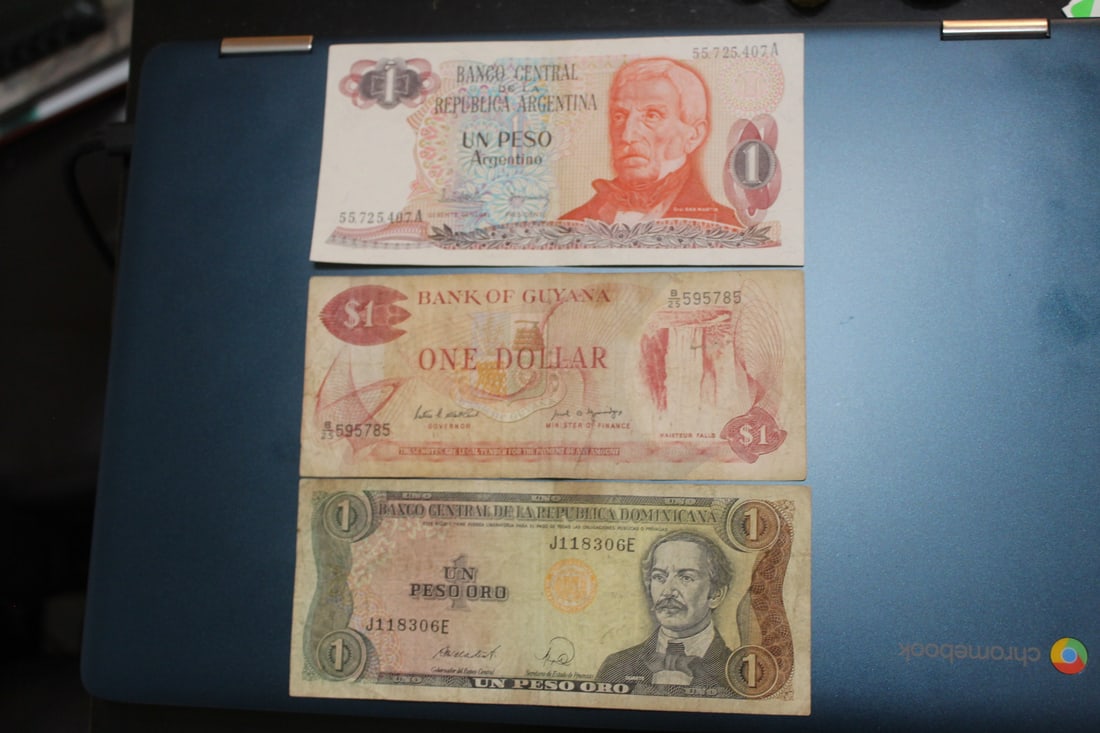 Lot of 3 Foreign Notes: as shown on photos