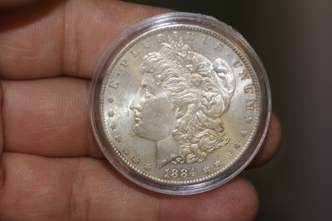 1884-O Morgn Silver Dollar (1 of 4)