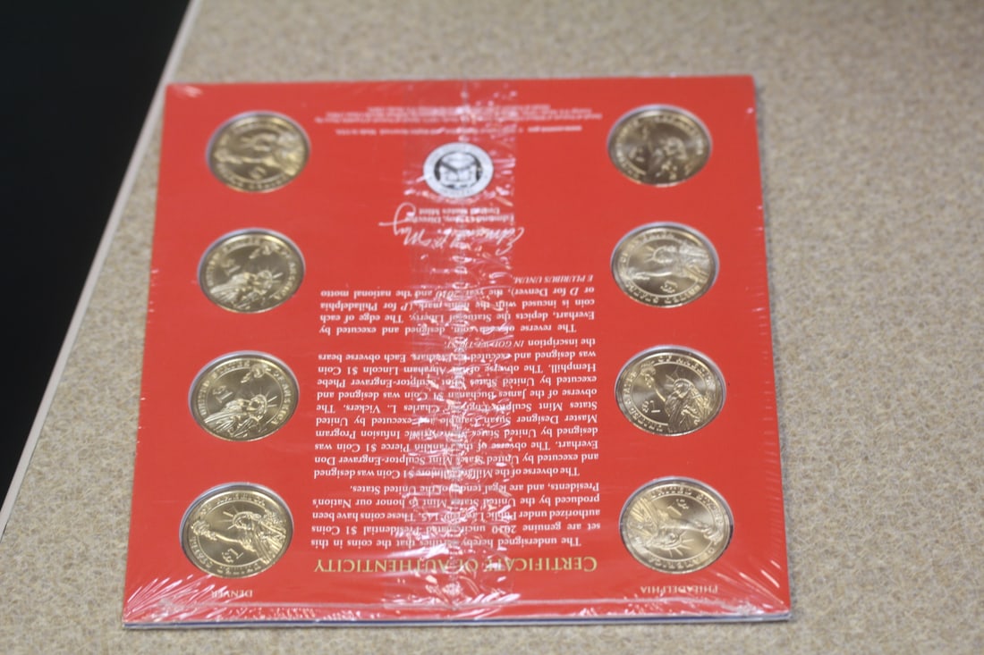 2010 US Mint Dollar Set - 2