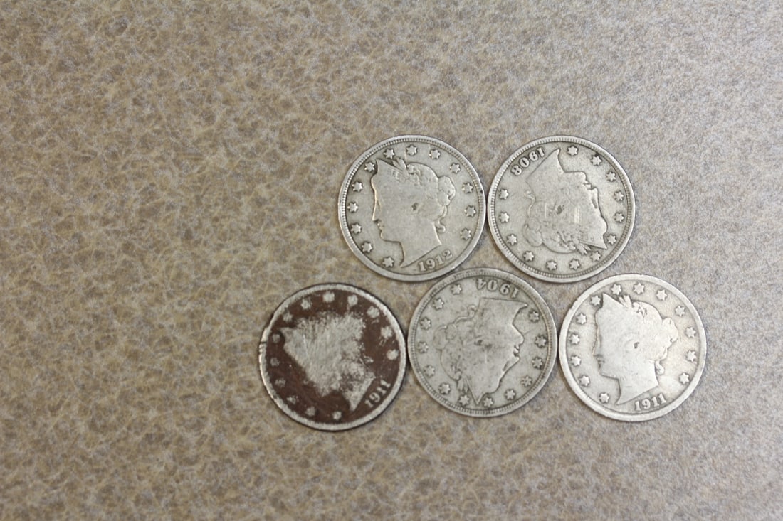 Lot of 5 V Nickels: as shown