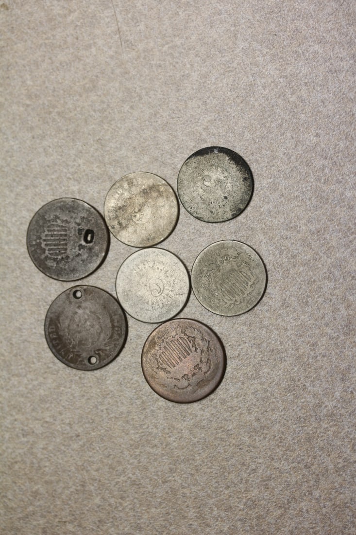 Lot of 7 Shield Nickels, Two Cent Pieces: worn / cull