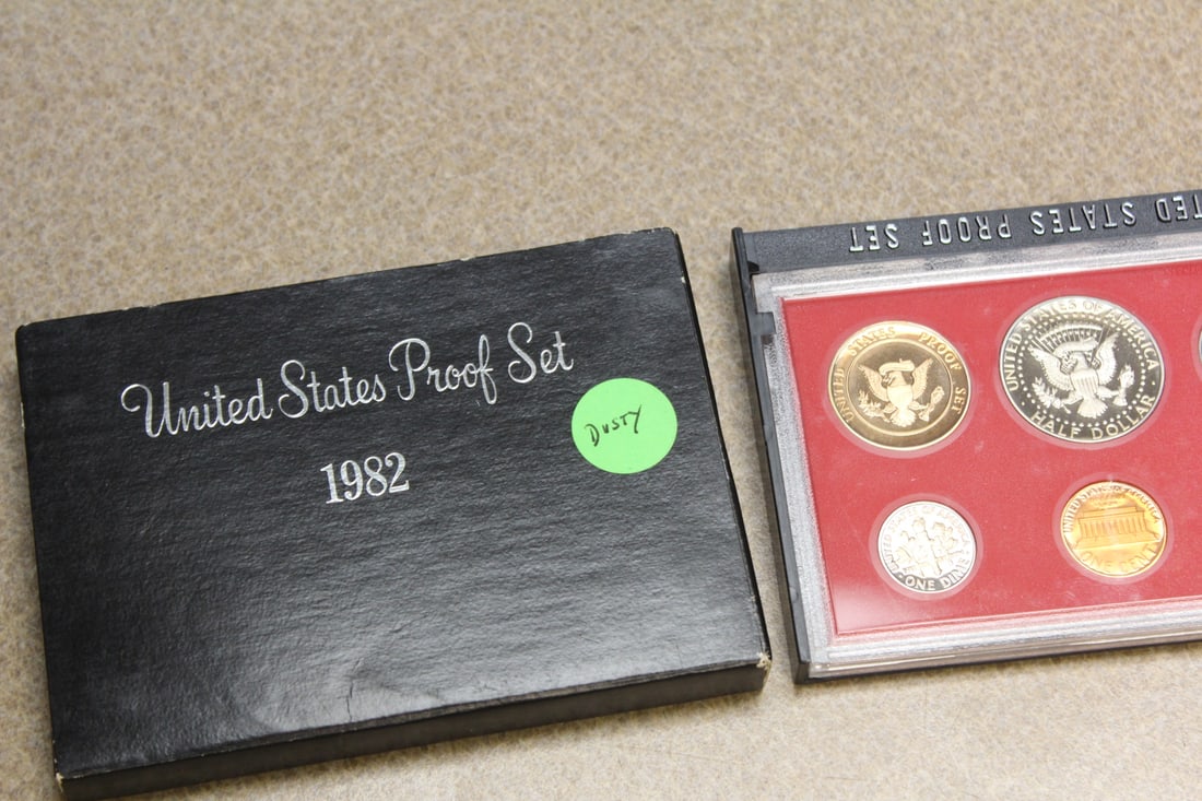 1982 US Proof Coin Set - 2