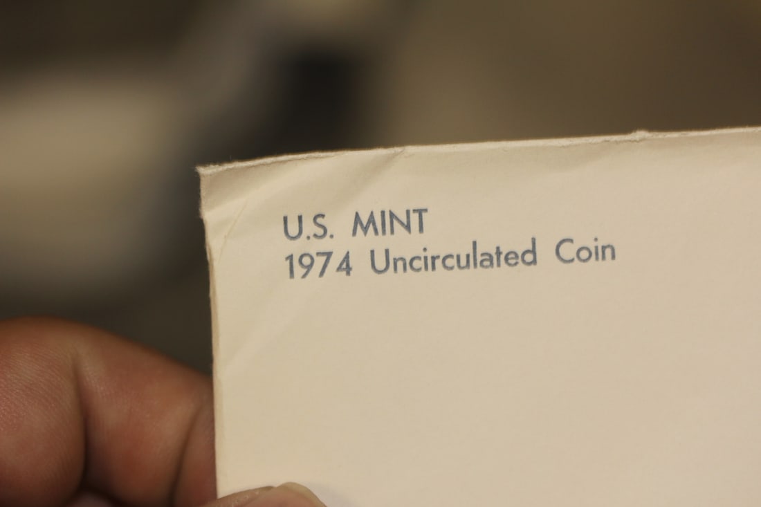 Department of Treasury 1974 US Mint Set - 3
