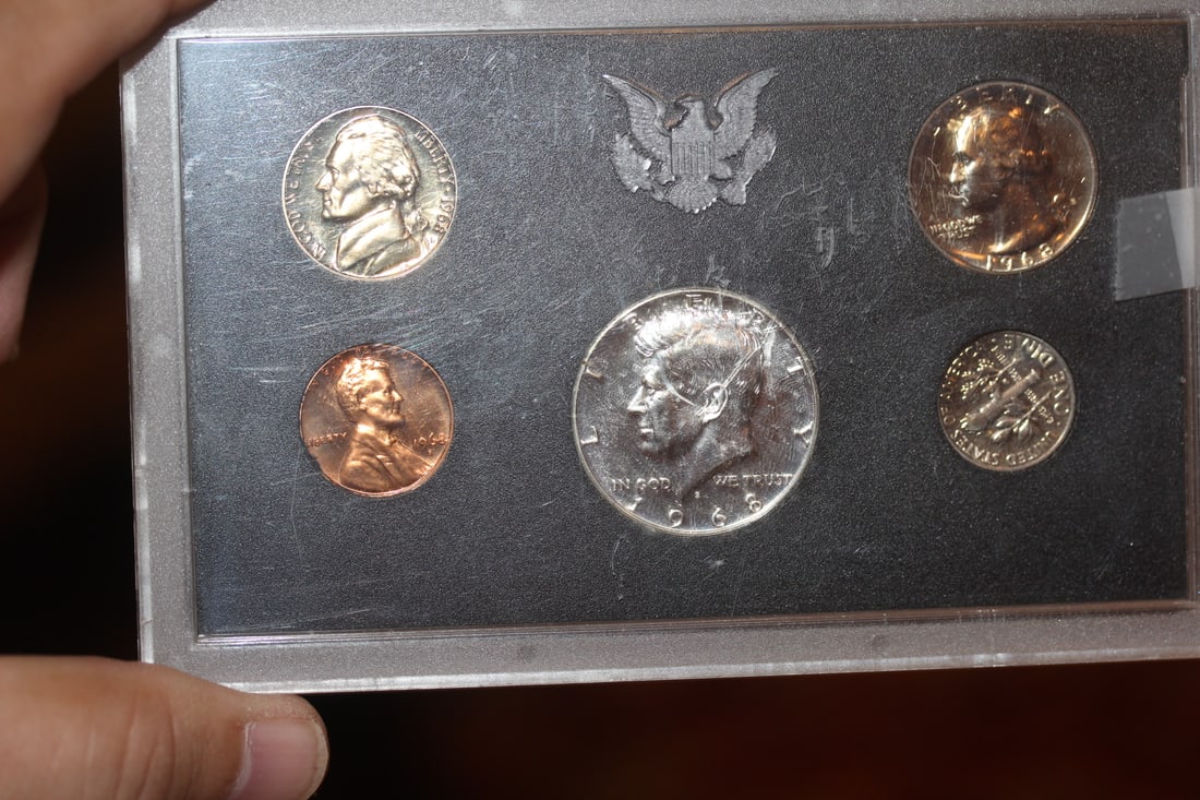 1968 Proof Coin Set - 2