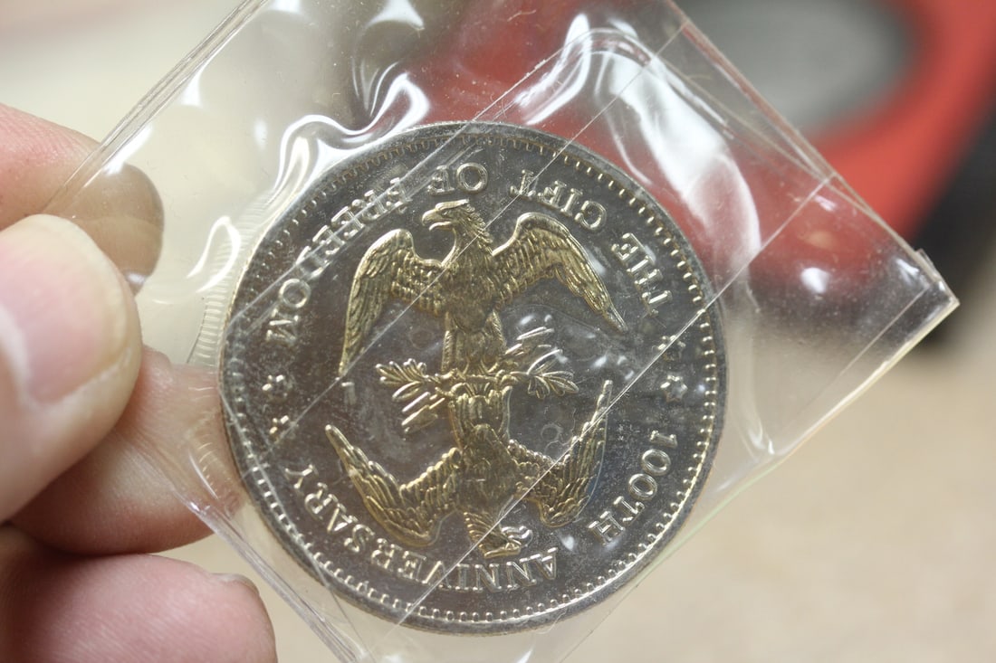 Commemorative Statue of Liberty Coin - 2