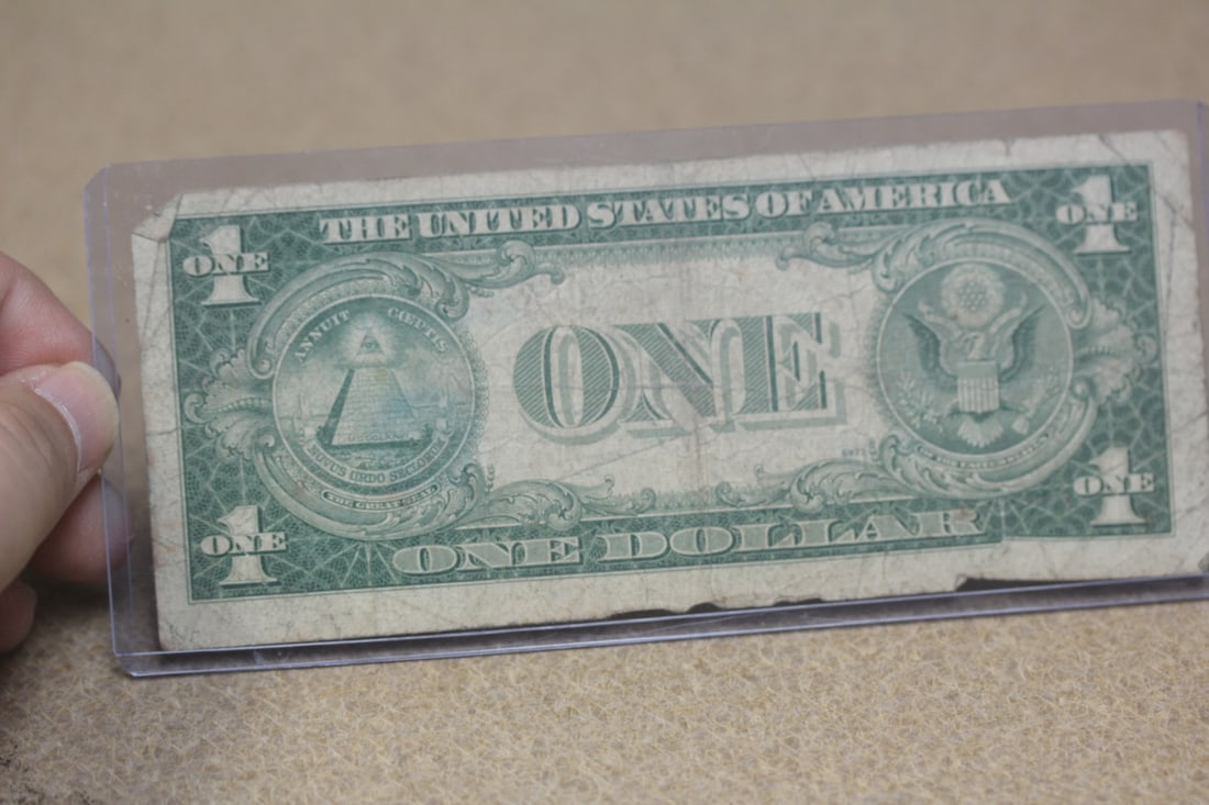 1935 One Dollar Blue Seal Star Note - 2