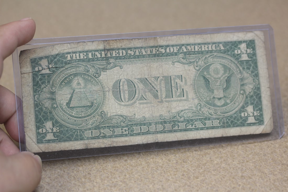 1935 One Dollar Blue Seal Star Note - 2