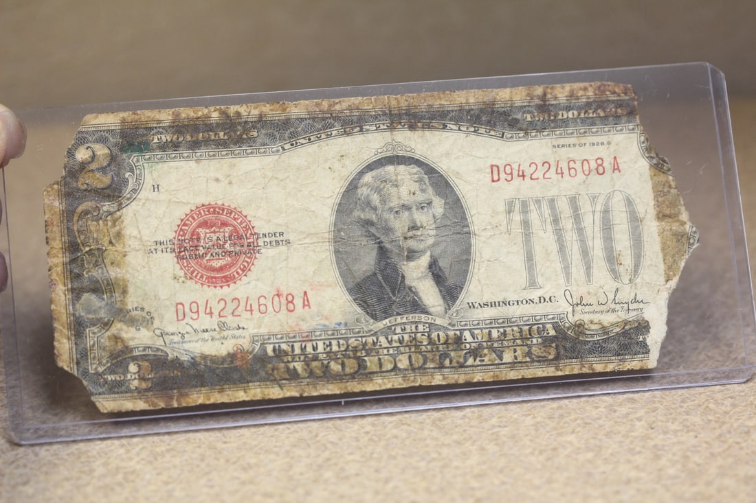 1928 $2.00 Note: low grade/cull condition