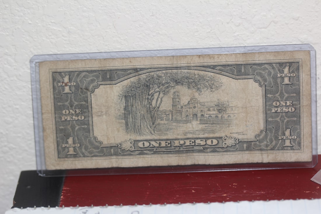 1940's Phillipine One Peso Note - 2