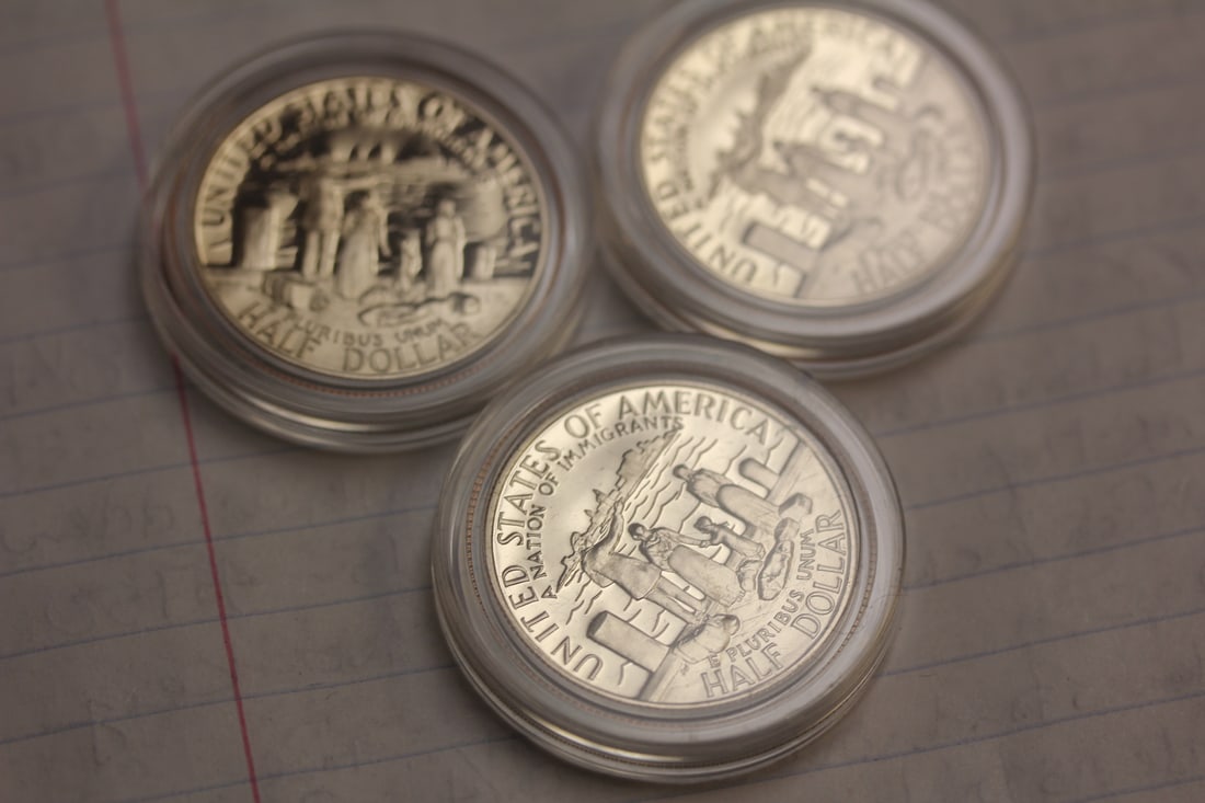 Lot of 3 1986 Liberty Coins - 2