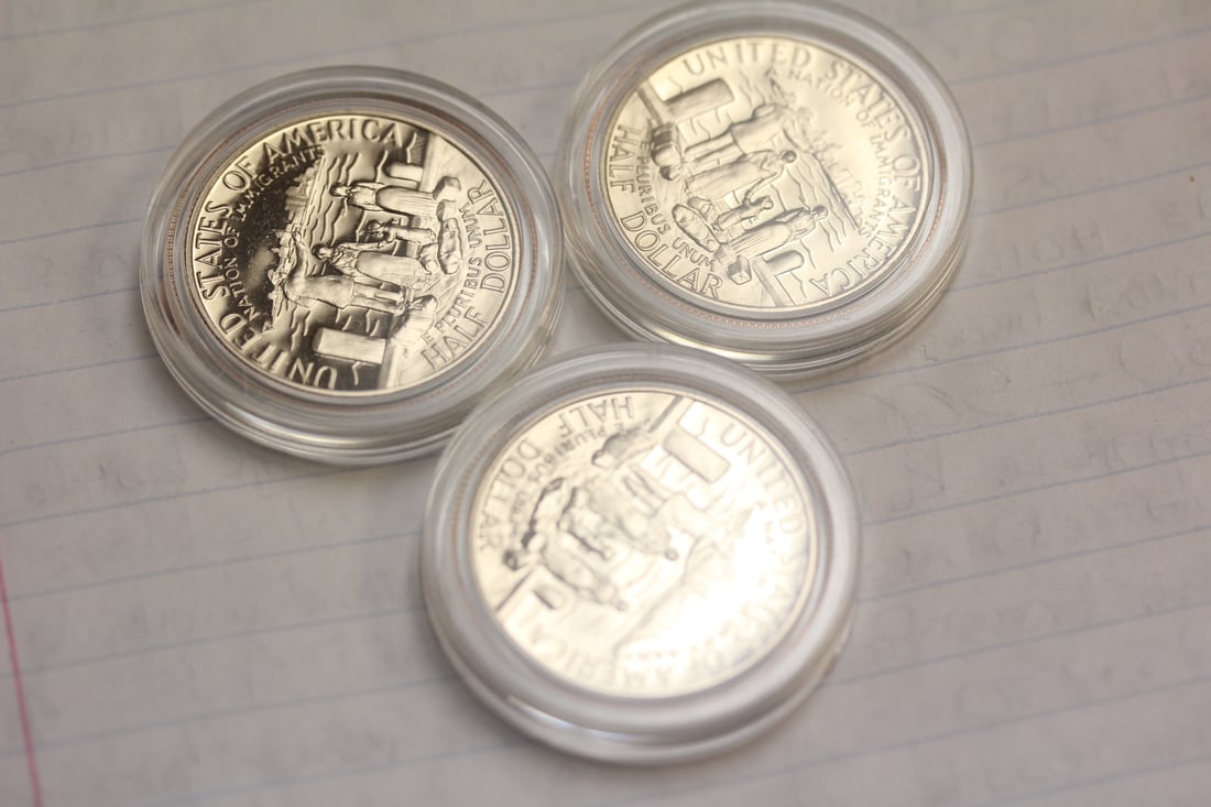 Lot of 3 1986 Liberty Coins - 2