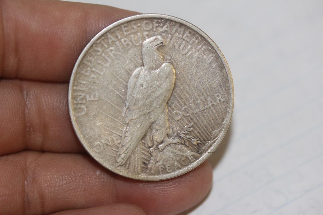 1922 Peace Silver Dollar - 2