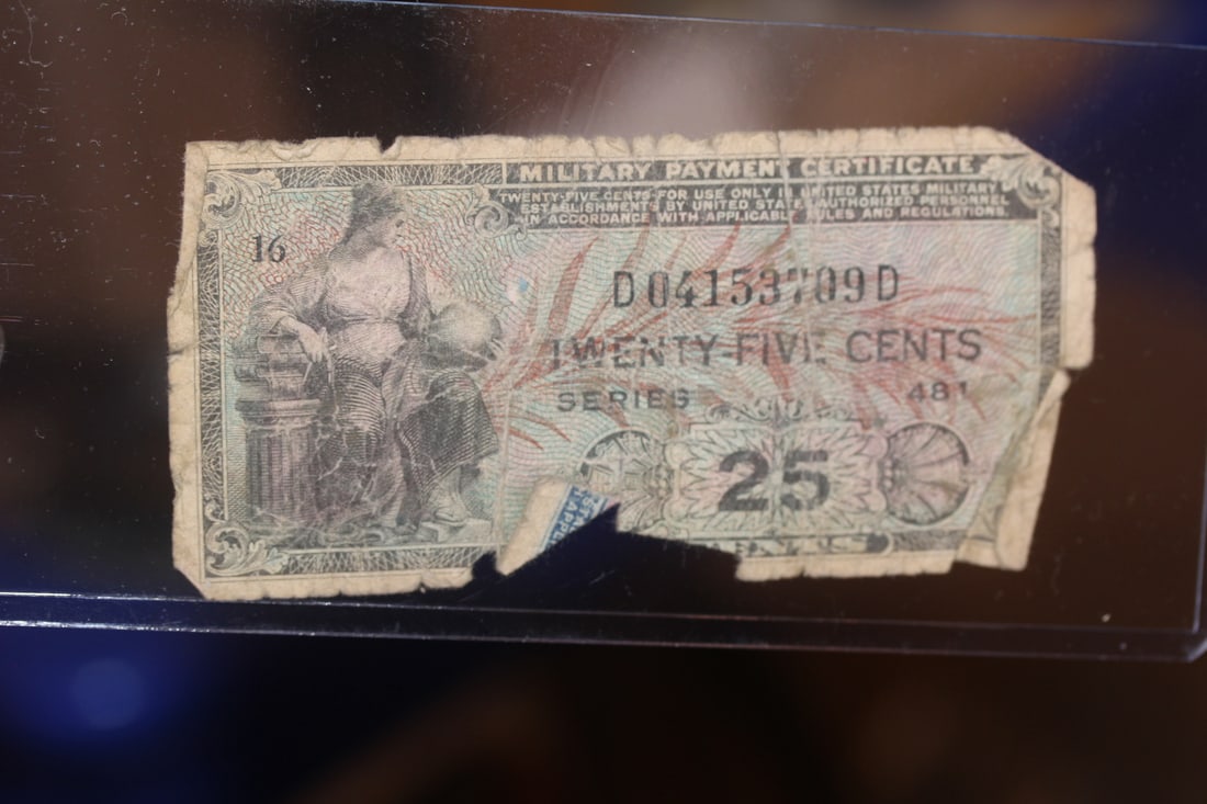 US 25c Military Note: cull