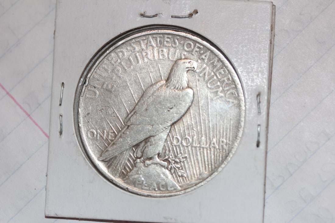 1922 Peace Silver Dollar - 2