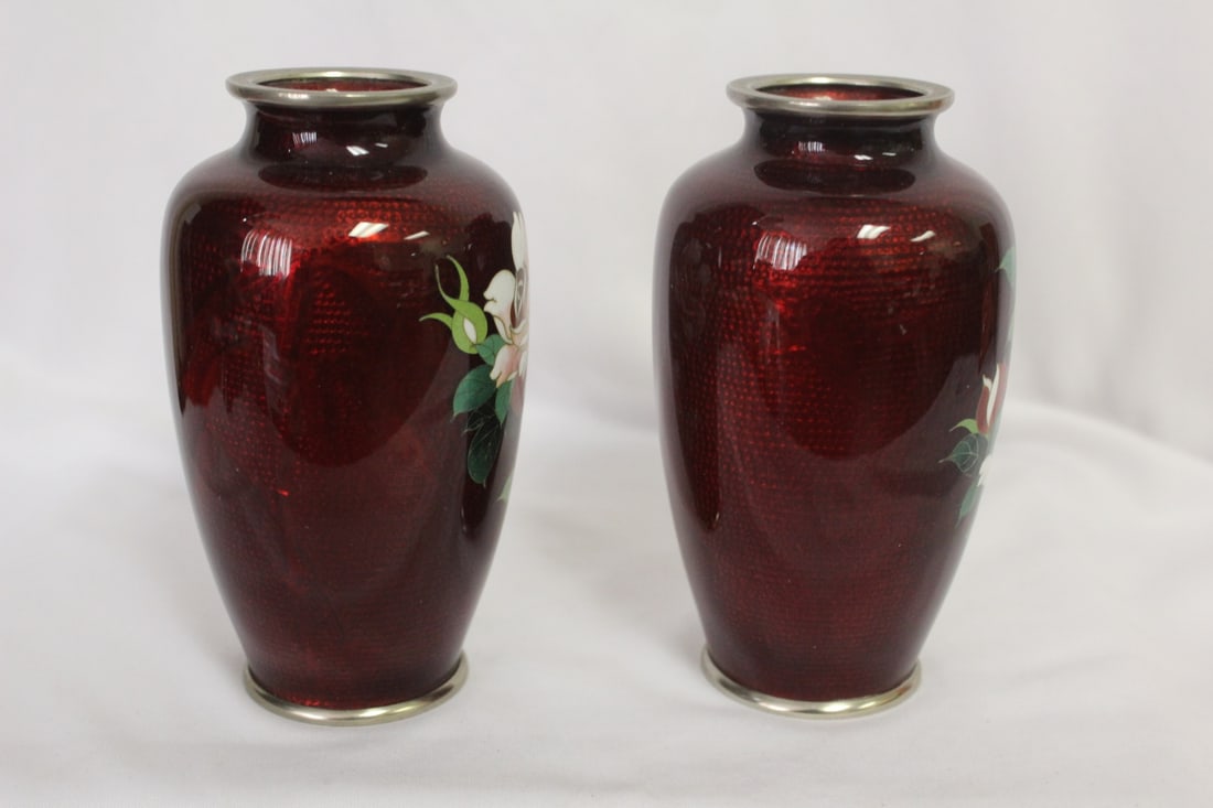 A Pair of Silverwired Japanese Cloisonne Vases - 2