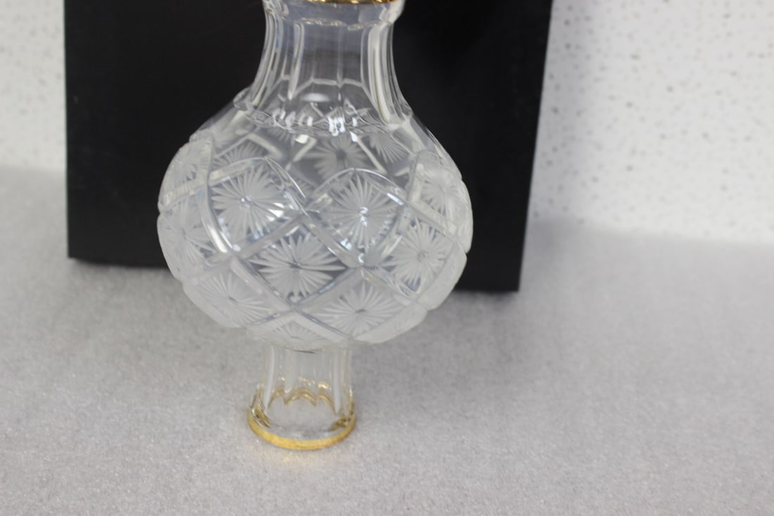 A Faberge Glass Coronation Tree Topper - 7