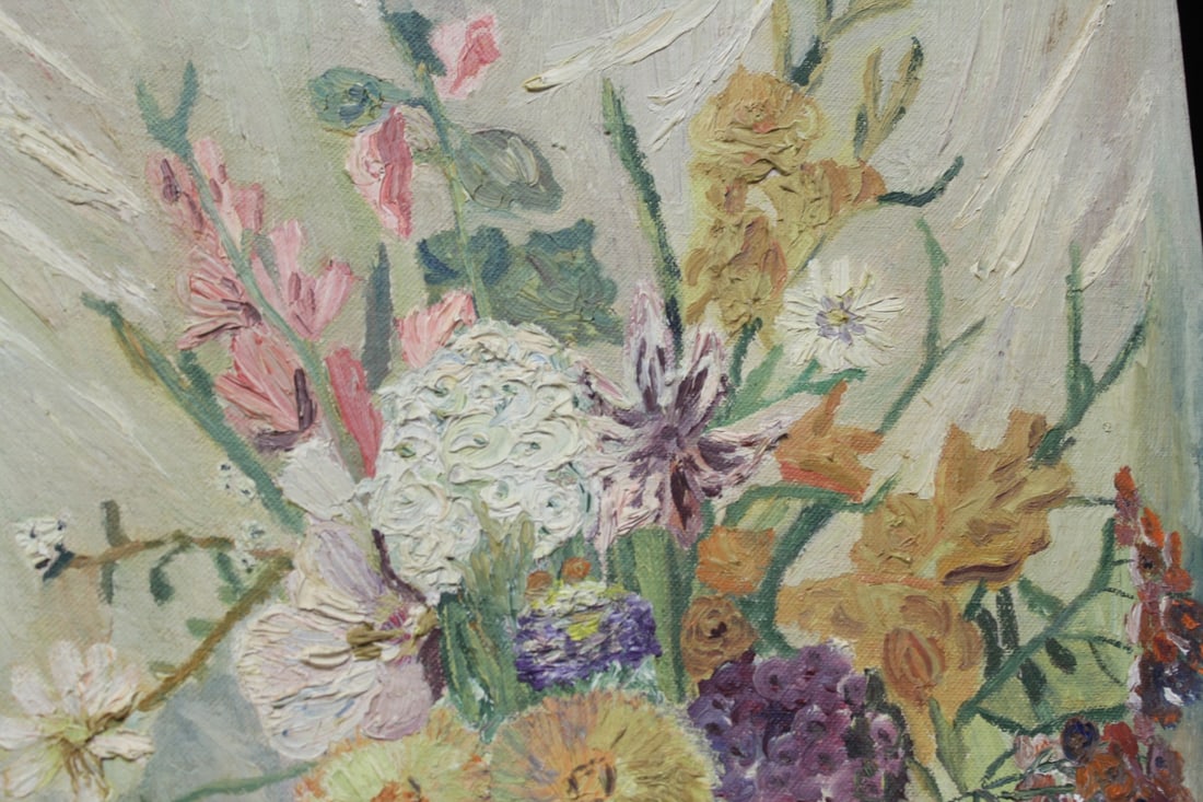 A Vintage Oil on Board of Flowers - 6