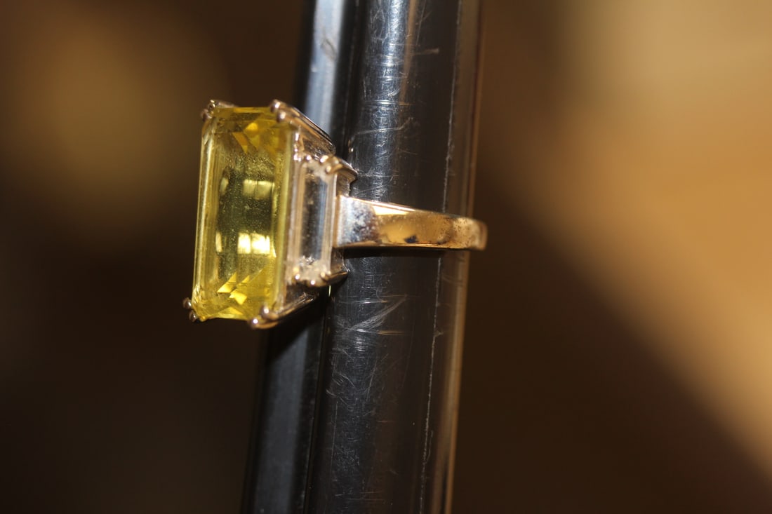 Large Yellow Gemstone Sterling Rin - 2