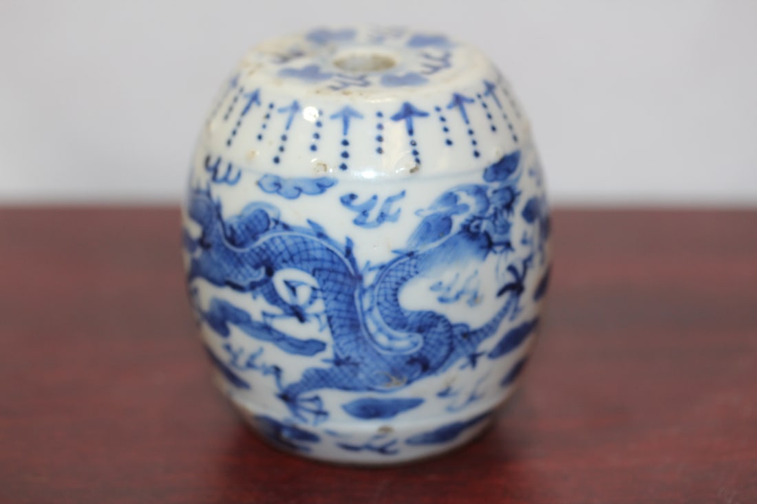 A Rare Chinese Blue and White Dragon Candle Holder - 4