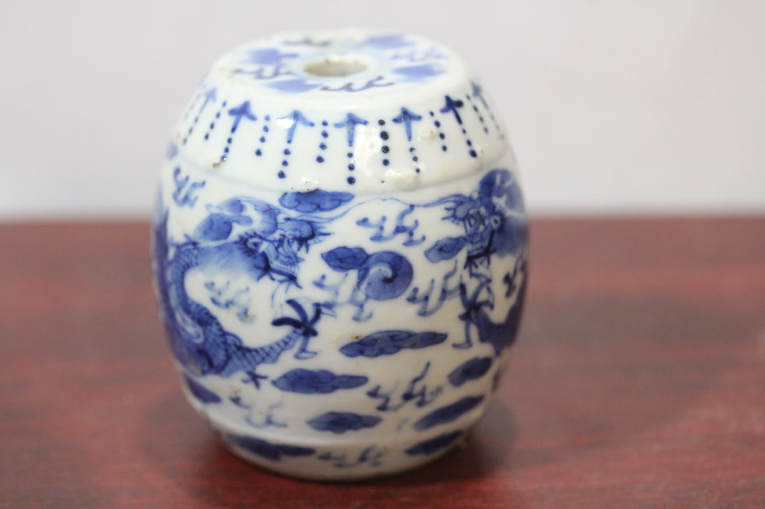 A Rare Chinese Blue and White Dragon Candle Holder - 5