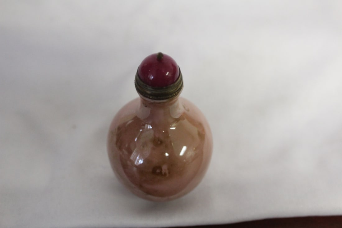 An Antique/Vintage Chinese Porcelain Snuff Bottle - 5