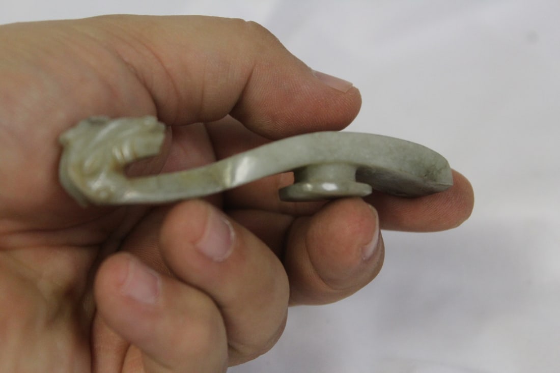 Antique Chinese Jade Belt Hook - 2