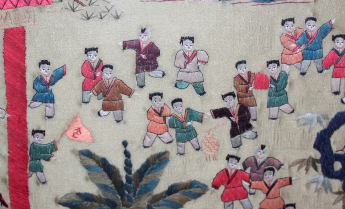 Antique Chinese Early 20th Century Embroidery - 3