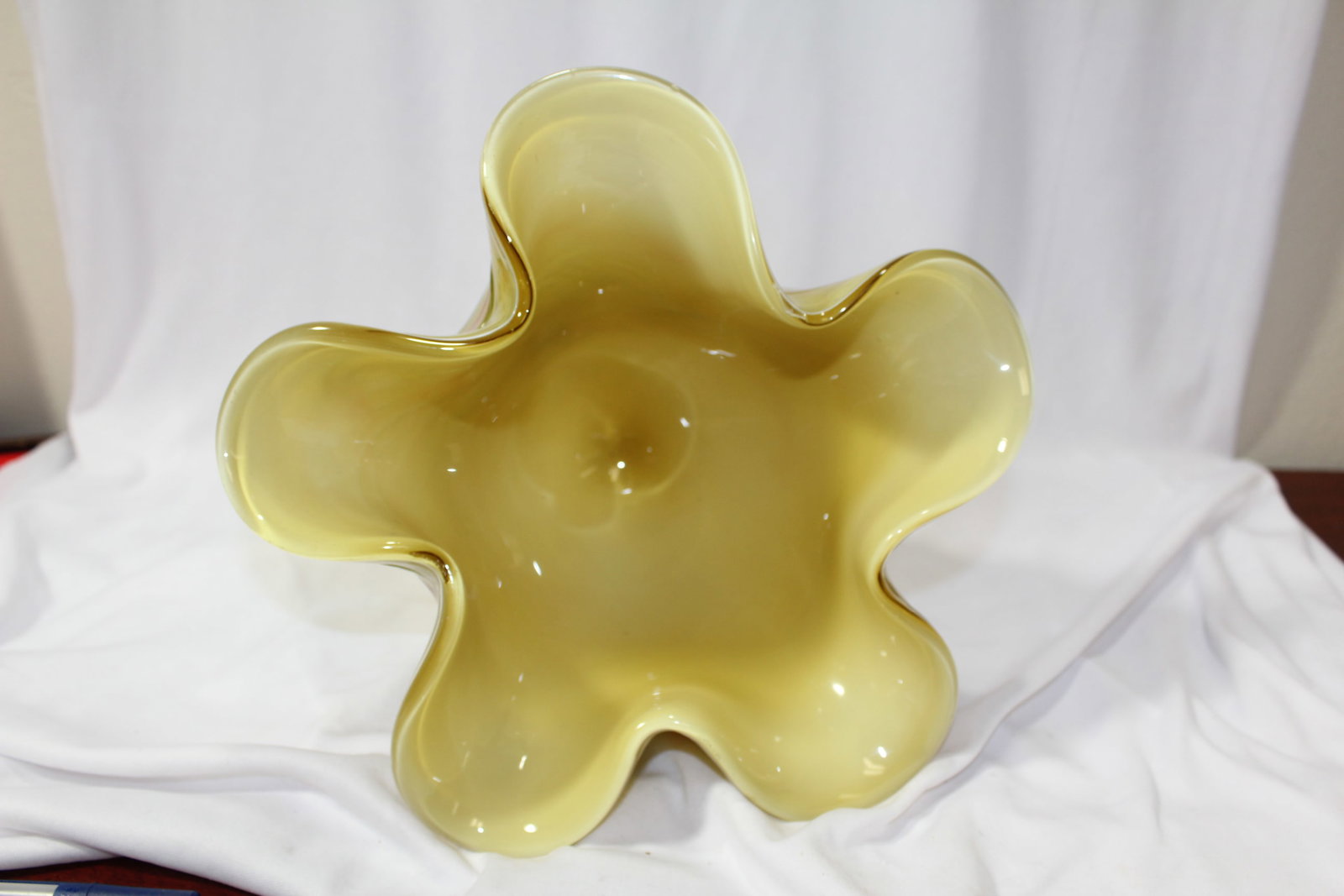 An Artglass Bowl - 4
