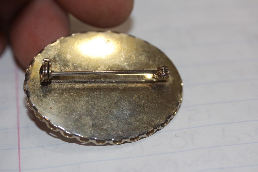 Porcelain Brooch - 2