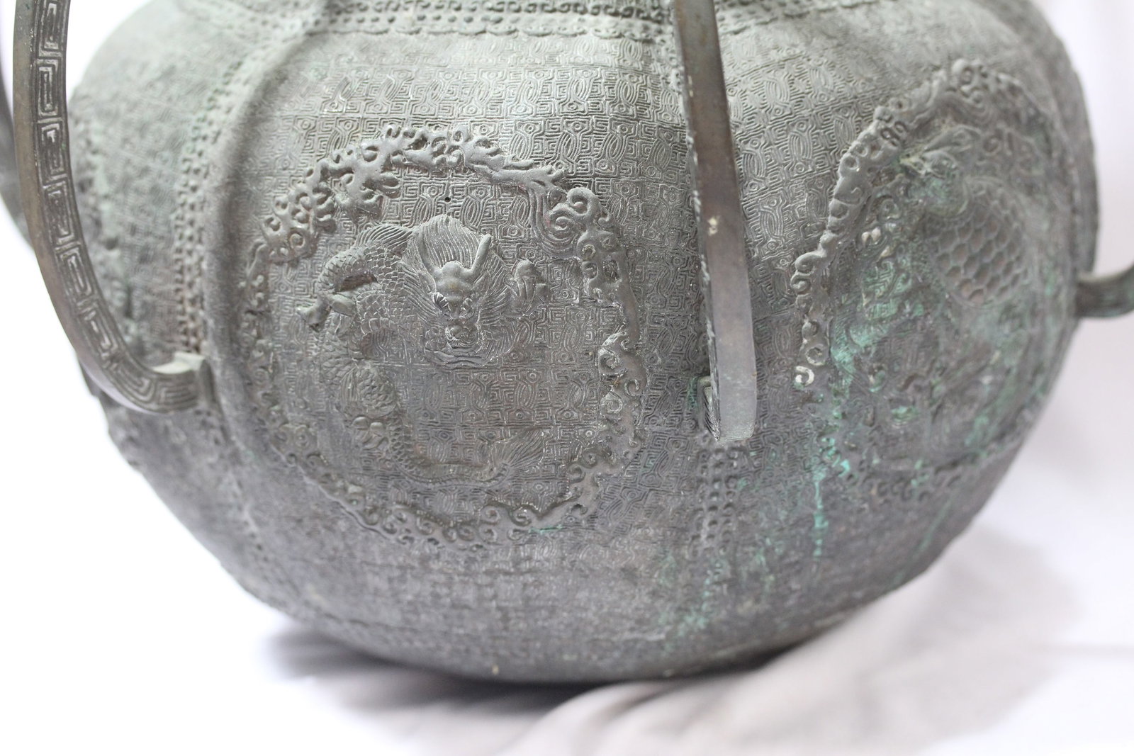 A Chinese Bronze Jar - 7