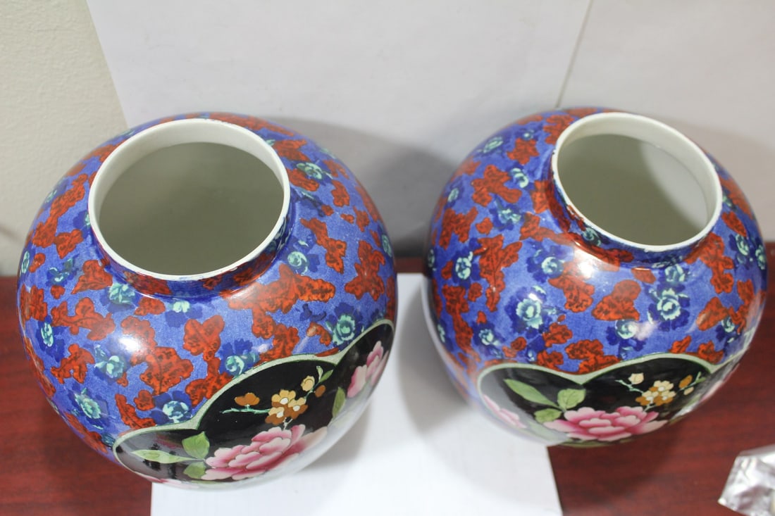 A Pair of Leighton Ceramic Ginger Jars - 3