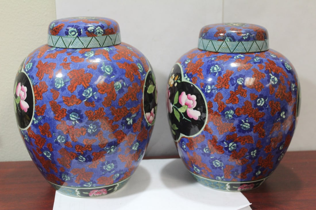 A Pair of Leighton Ceramic Ginger Jars - 4